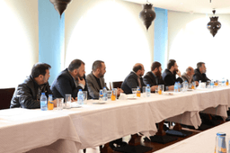 اجتماع رئيس مجلس الوزراء المهندس محمد البشير والسيد وزير الموارد المائية المهندس أسامة أبو زيد مع محافظ اللاذقية وعدد من مدراء المديريات الفرعية 9-1-2025 (2).jpg