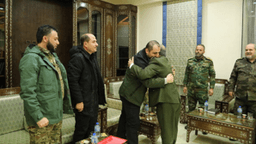 وزارة الدفاع السورية تستمر بعقد الجلسات التنظيمية مع القيادات العسكرية ضمن عملية انخراط الفصائل في وزارة الدفاع 12-1-2025 (6).jpg