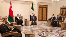 استقبال القائد أحمد الشرع ومعالي وزير الخارجية السيد أسعد الشيباني وفداً عمانياً برئاسة المبعوث الخاص لسلطان سلطنة عمان الشيخ عبد العزيز الهنائي في العاصمة دمشق 11-1-2025 (1).jpg