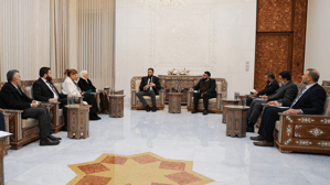 اجتماع أعضاء اللجنة التحضيرية لمؤتمر الحوار الوطني مع الرئيس السوري أحمد الشرع .jpeg