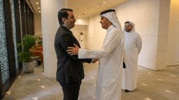 لقاء وزير الخارجية والمغتربين السيد أسعد الشيباني مع معالي الشيخ محمد بن عبد الرحمن بن جاسم آل ثاني رئيس مجلس الوزراء وزير الخارجية القطري وسعادة الدكتور محمد بن عبد العزيز الخليفي وزير الدولة القطري للشؤون الخارجية في ا (4).jpg